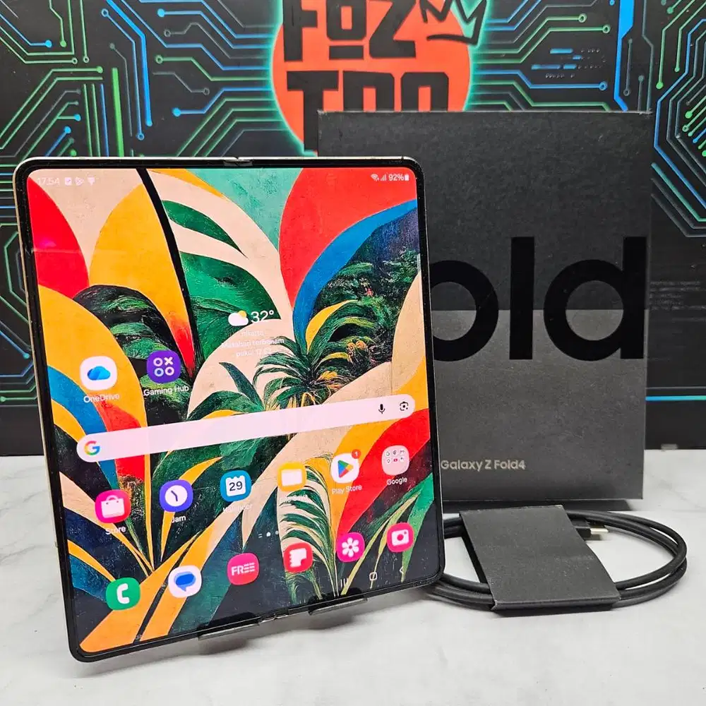 Samsung Galaxy Z Fold 4 512GB Beige Mulus SEIN Resmi Fullset
