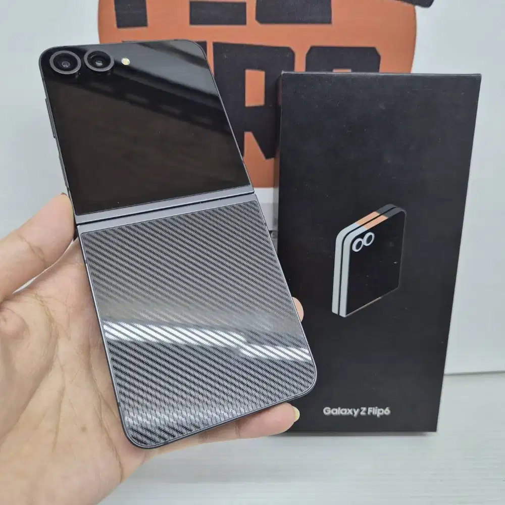 Samsung Galaxy Z Flip 6 12/256GB Exclusive Crafted Black No Minus Ex
