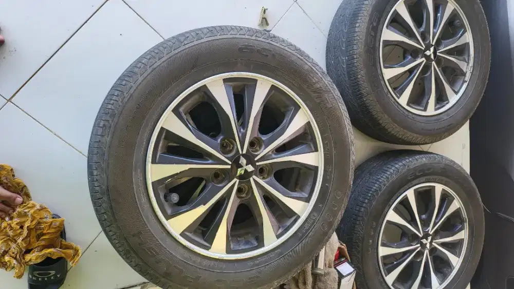 Velg Dan ban Xpander New Livina Ertiga, Apv, grand max dan lain lain