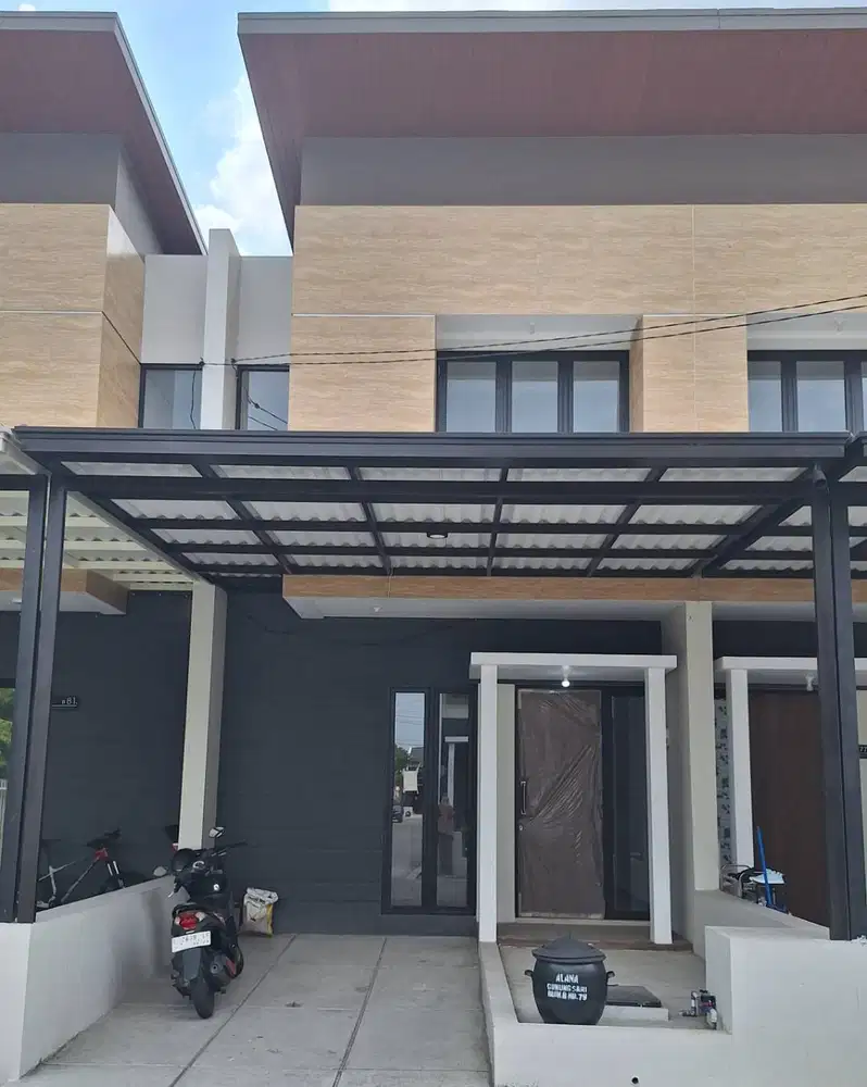 DISEWAKAN Rumah Baru Alana Gunung Sari Surabaya dekat Mall dan Kampus