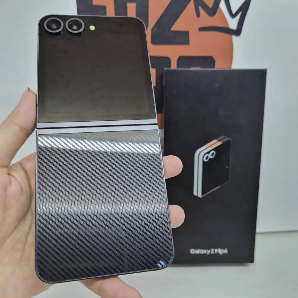 Samsung Galaxy Z Flip 6 12/512GB Exclusive Crafted Black Ex SEIN