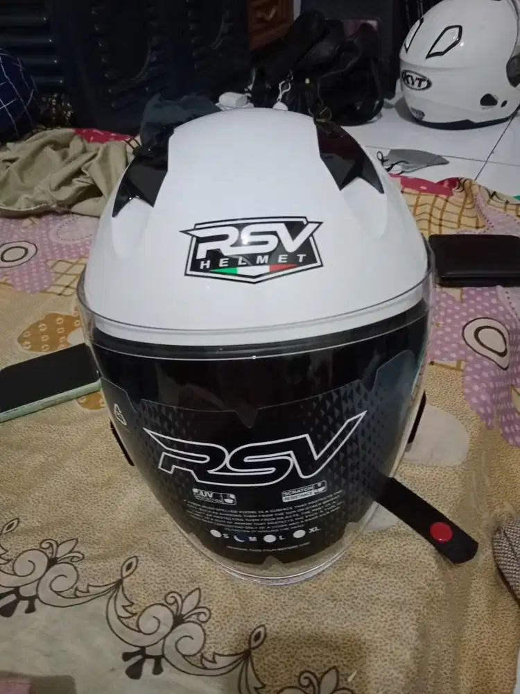 Dijual Helm RSV SV 300