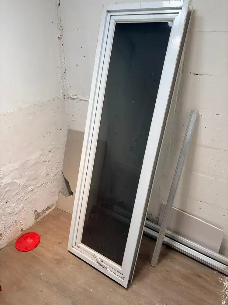 Jendela kaca aluminium