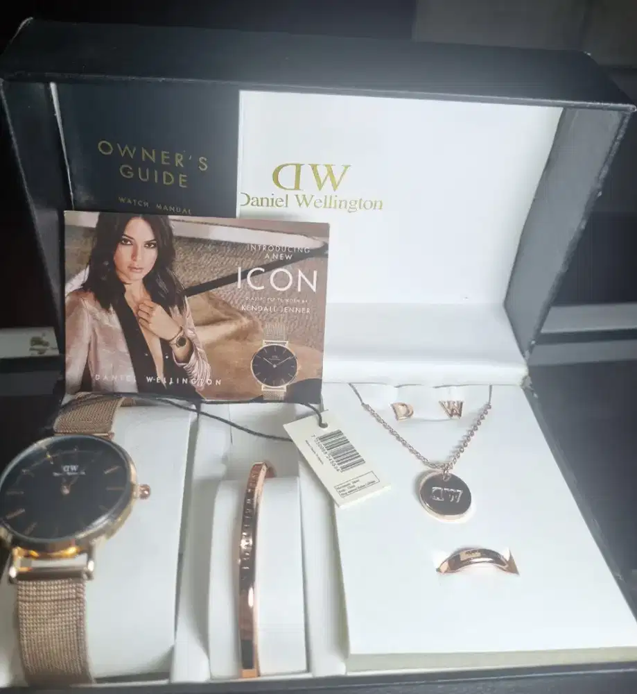Aksesoris set daniel wellington