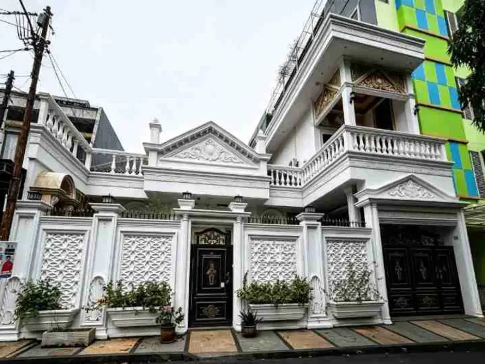 Rumah Mewah Duren Sawit JakTim – LT470 LB650 2 Lantai, Kolam Renang, Listrik 11.000W -Turun jadi 6,89 M Nego