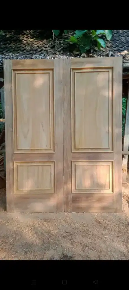 Kusen pintu jati