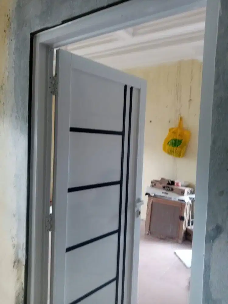 KUSEN ALUMUNIUM, PINTU, JENDELA ALUMUNIUM & KACA BERPENGALAMAN RAPIH