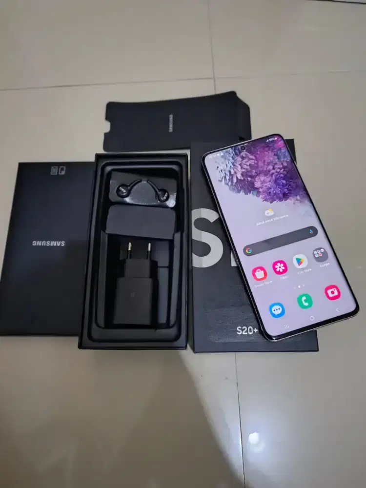 Samsung S20+ 8/128 Like New
