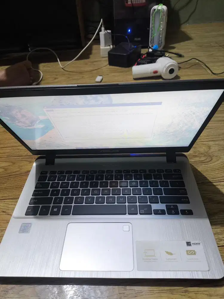 Asus Vivobook 14 X407UAR intel core 3 RAM 4GB HDD 1 TB