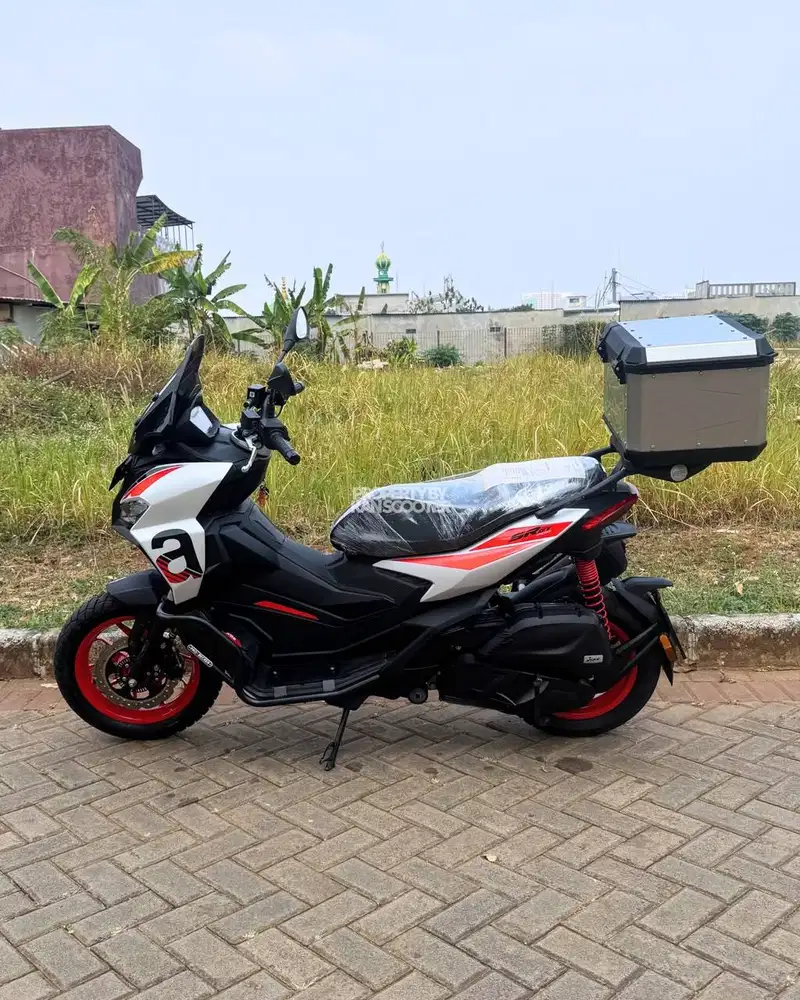JUAL MURAH APRILIA SR GT 200 2025 MULUS