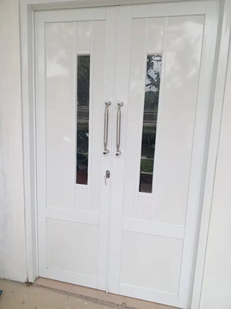 KUSEN ALUMUNIUM, PINTU, JENDELA ALUMUNIUM & KACA BERPENGALAMAN RAPIH