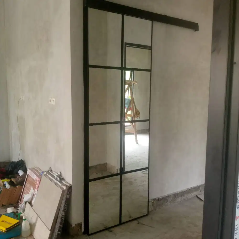 KUSEN ALUMUNIUM, PINTU, JENDELA ALUMUNIUM & KACA BERPENGALAMAN RAPIH