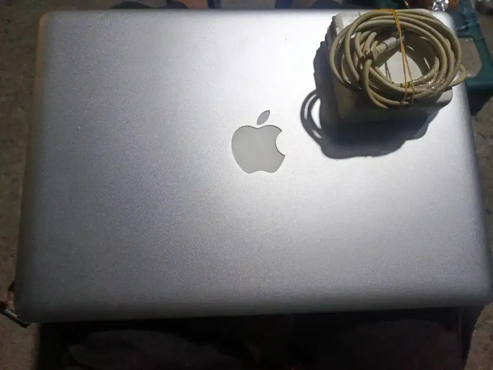 Dijual macbook apple mati total jual cepet aja