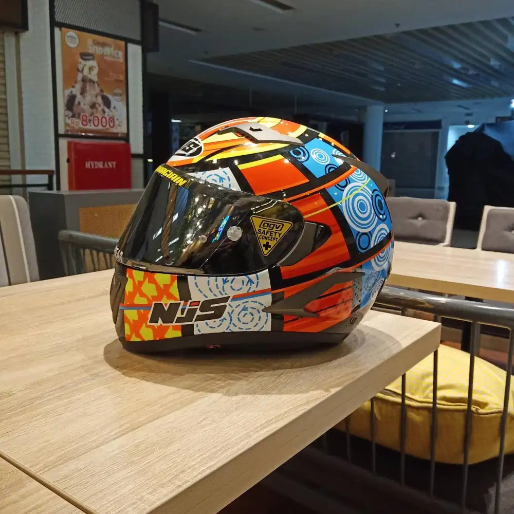 NJS full face size M