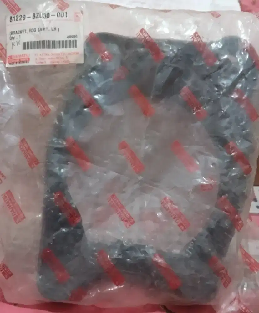 Dudukan lampu kabut kiri Luxio Original