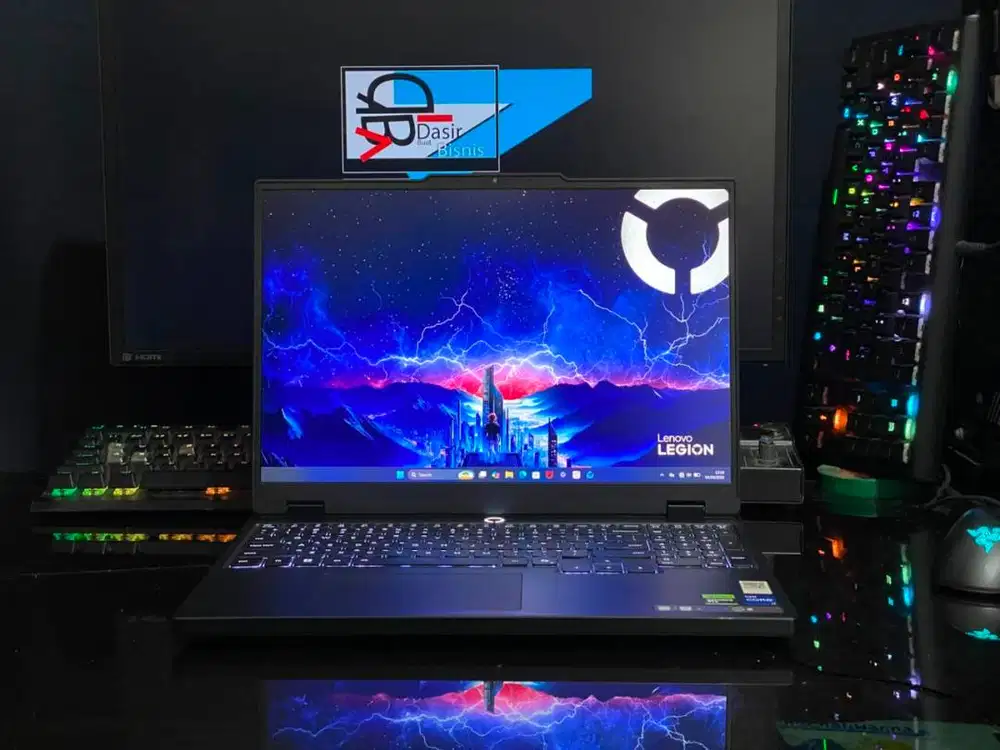 Lenovo LEGION 5 15IRX10 RTX 5050 MSI Crosshair HX Katana ROG STRIX G16