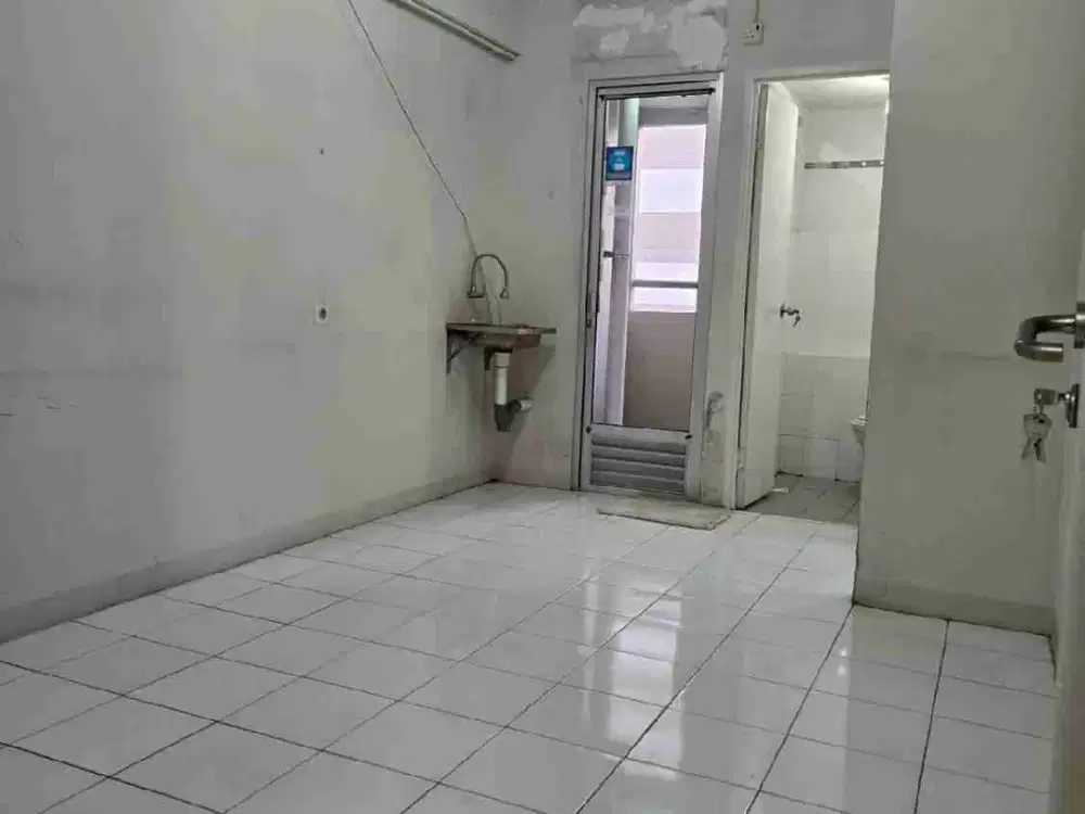 jual apartement kalibata city 2br sudut hook NON furnihed shm hook/pojok