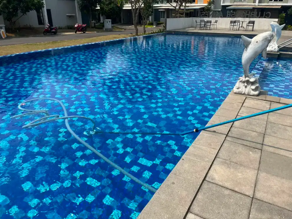 Perawatan kolam renang indor outdoor