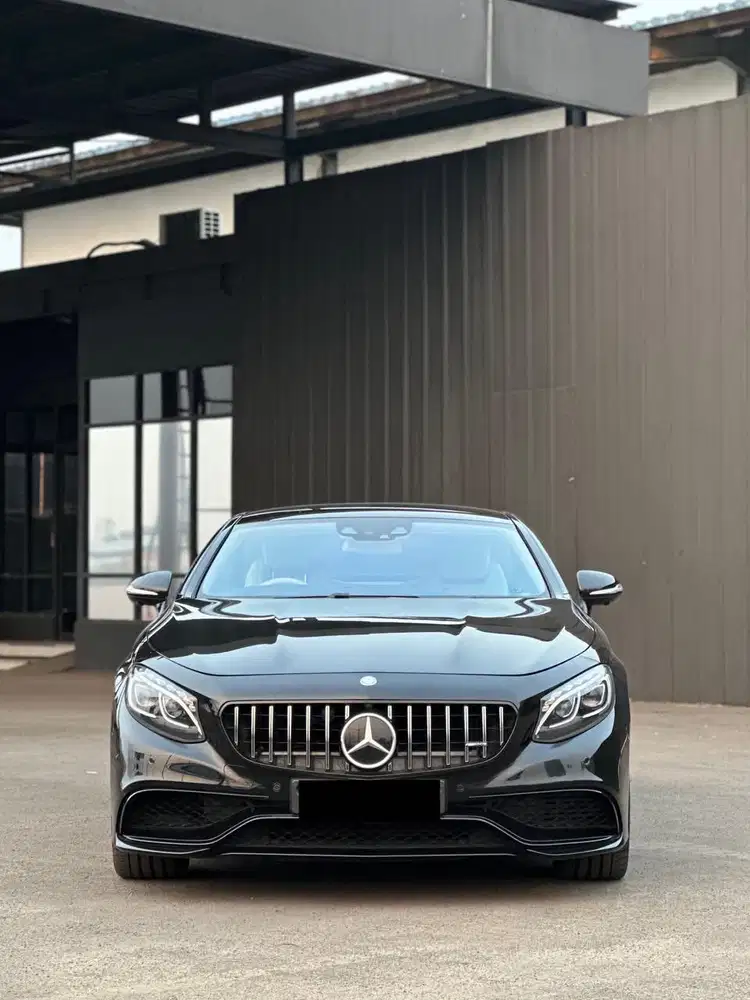 Mercedes benz S63 AMG COUPE 2015