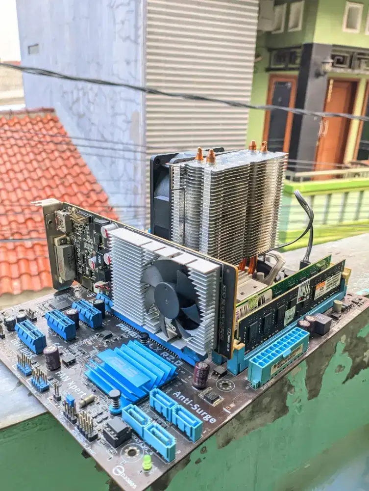 Mobo H61 Asus, Core i3