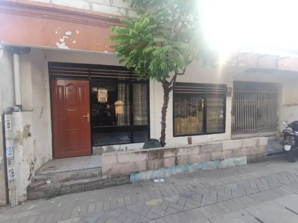 DIJUAL RUMAH STRATEGIS MARGOREJO – COCOK UNTUK KOSAN