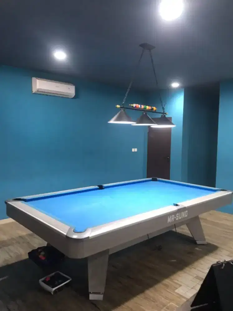 Lampu gantung billiard