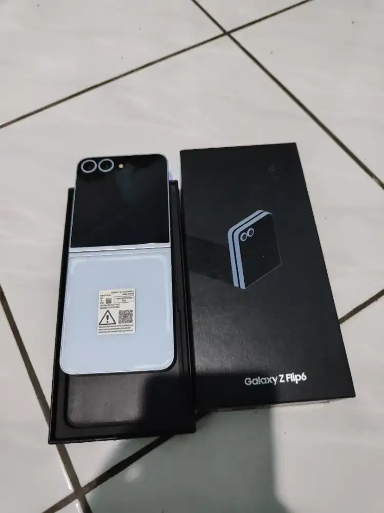 Samsung z flip 6 ram 12/256 GB second sein