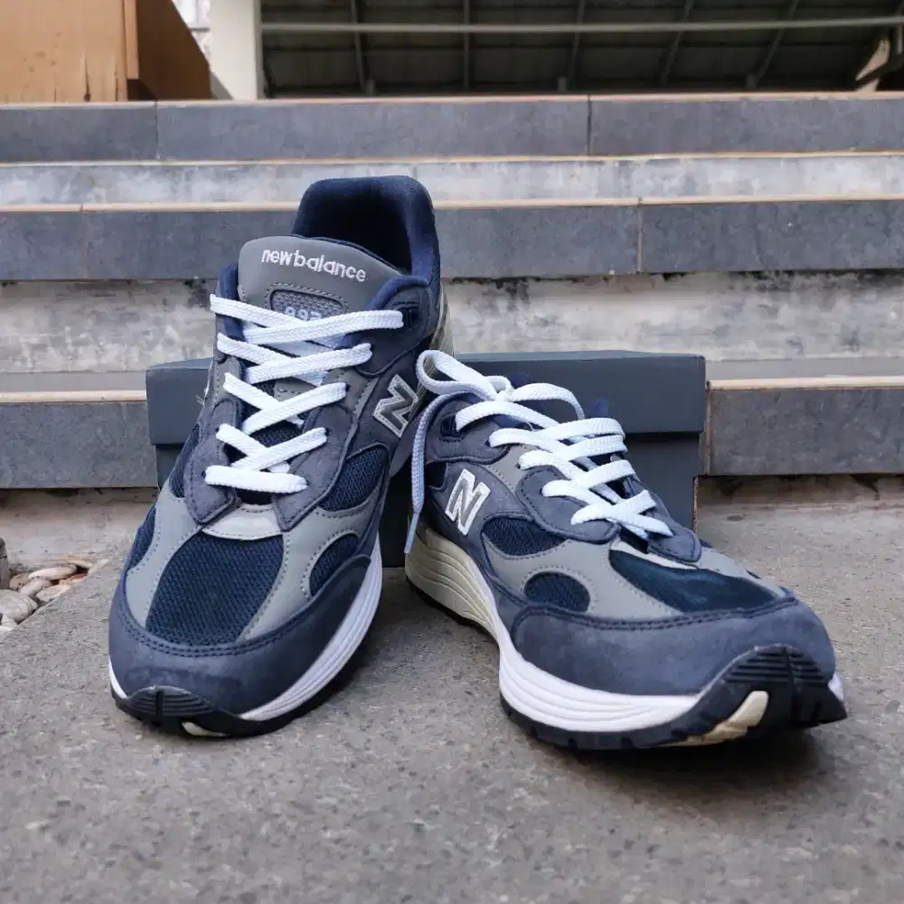 Sepatu New Balance Seri 992 Made in USA