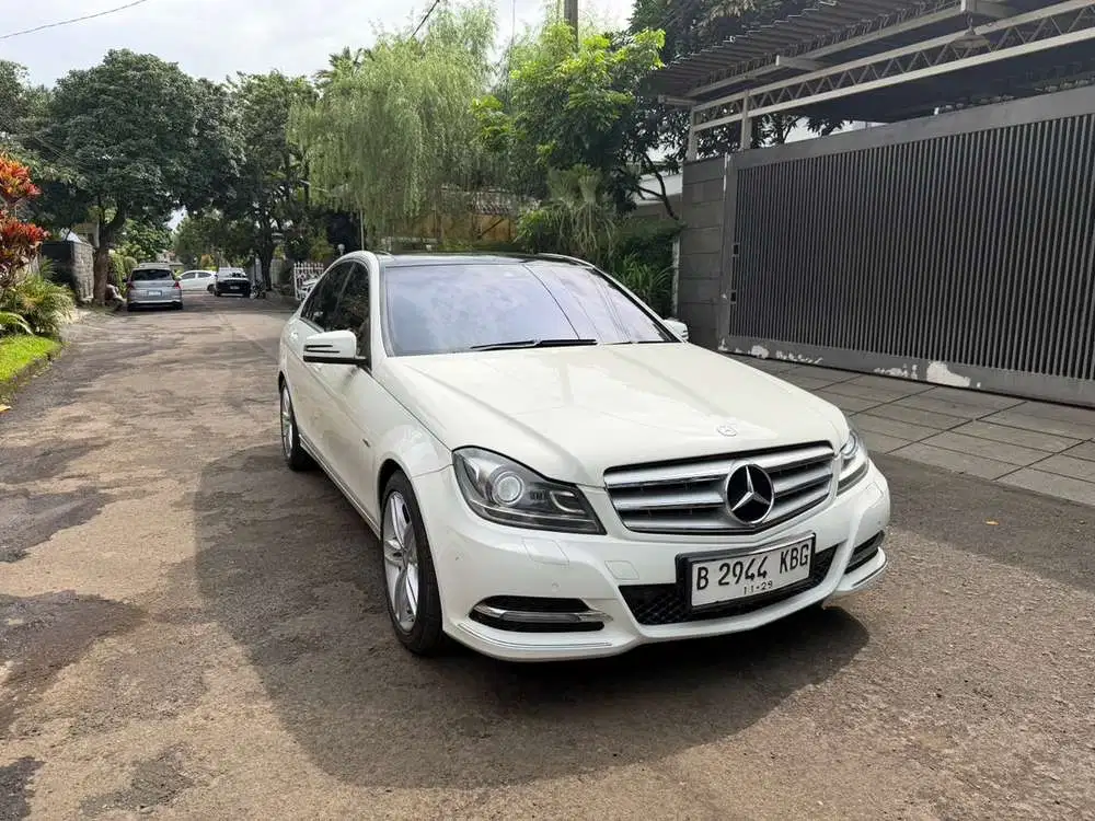 MercedesBenz C300 2013 BMW