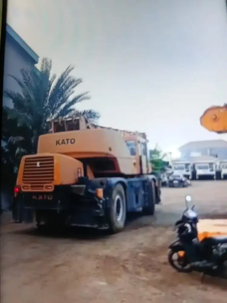 Raughterain crane kato 50 ton tahun 2018