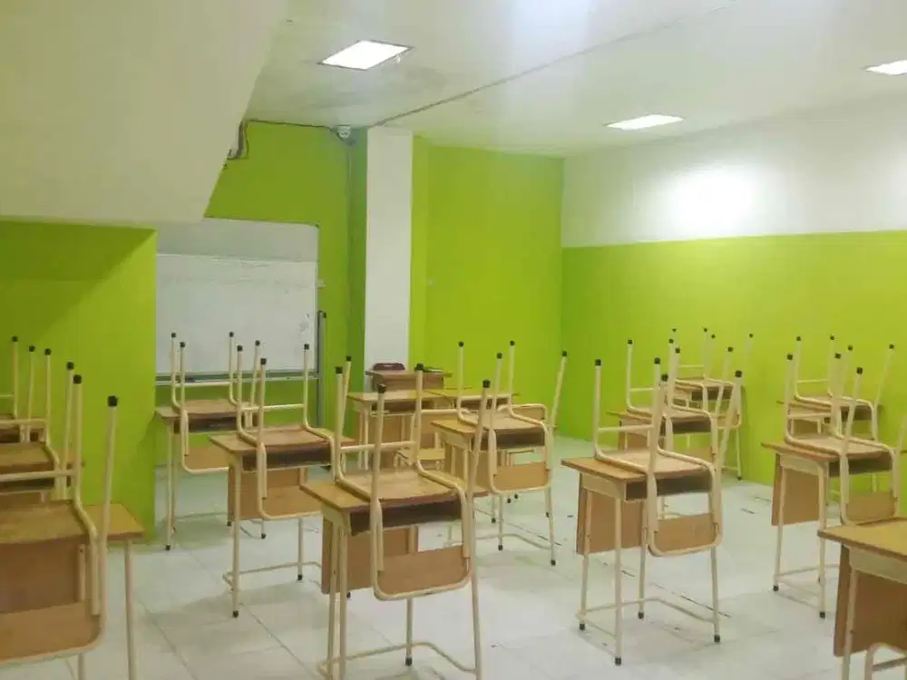 Dijual ex gedung  sekolah di pulo gadung