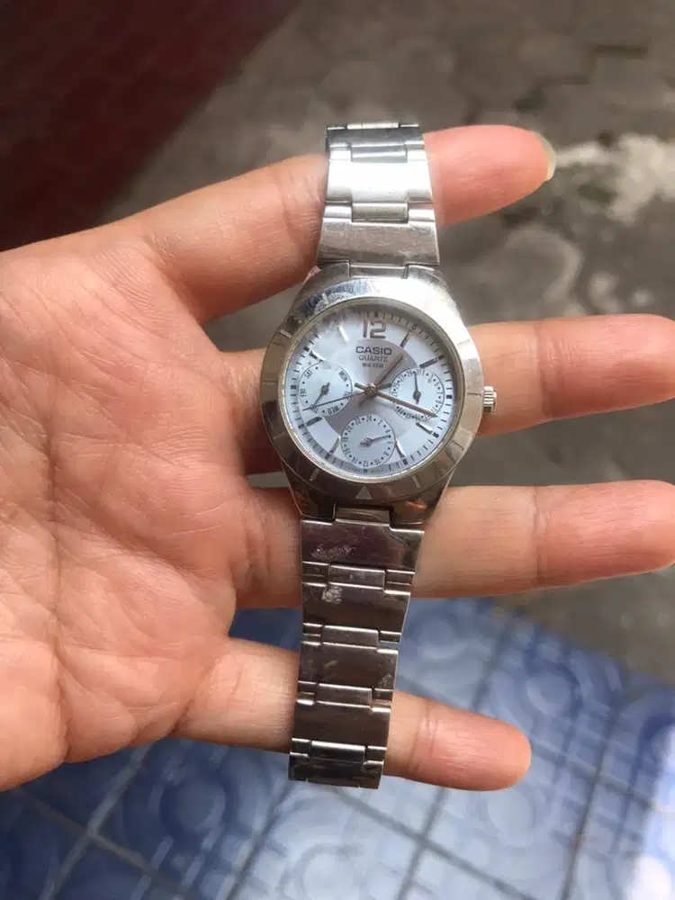 Jam tangan casio siver