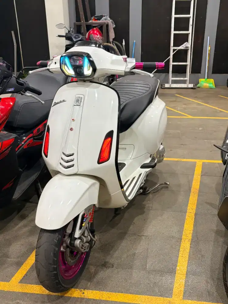 Vespa Sprint 3v Tahun 2015