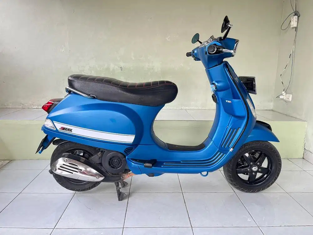 Vespa S125 3V Biru Doff Cakep dan terawat