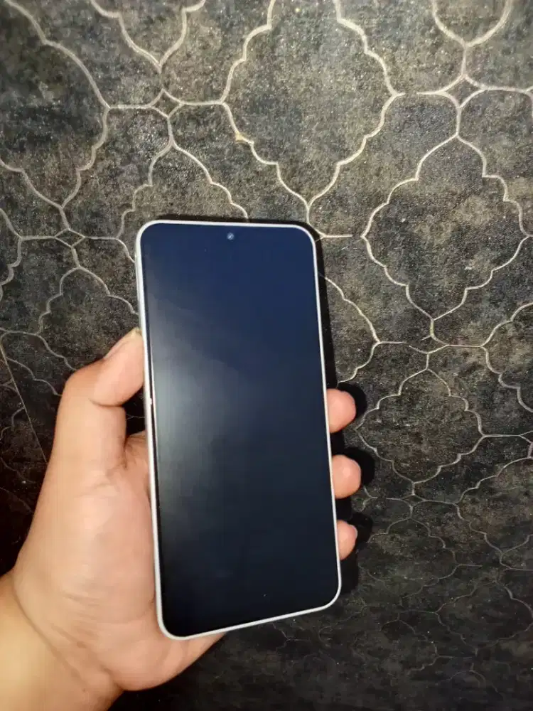 SAMSUNG A16 8/256gb