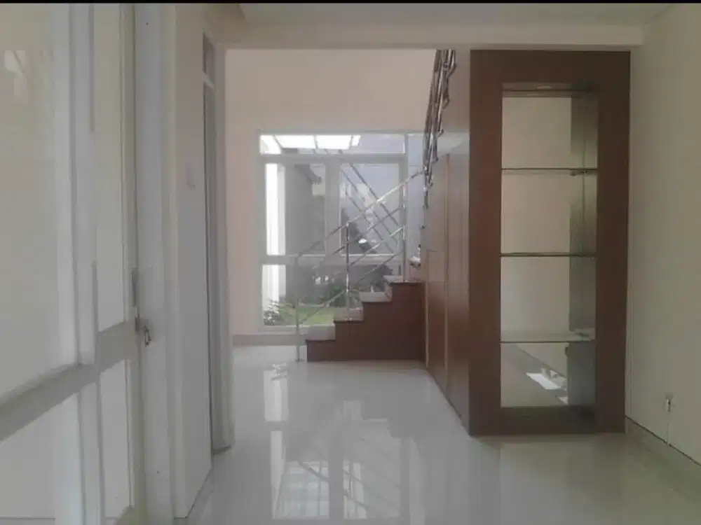 Rumah 2 Lantai Minimalis Modern di Komplek Pasir Pogor Ciwastra Margacinta dekat Margahayu Raya