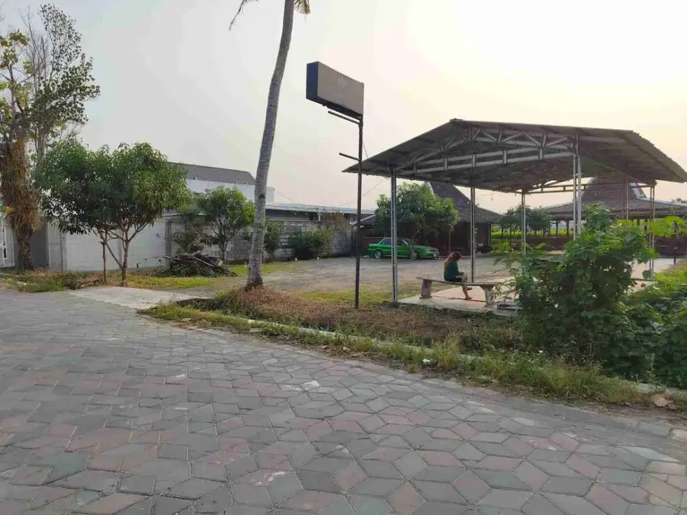 disewakan bangunan ruang usaha letak strategis dalam ringroad cocok untuk usaha