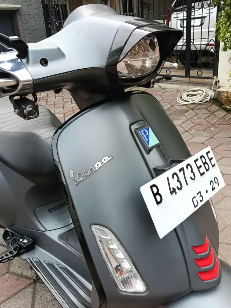 Vespa Sprint S 150 ABS km rendah mulus