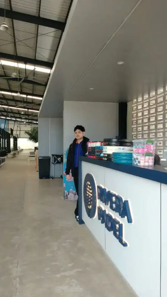 Cleaning service/Office boy, waiters