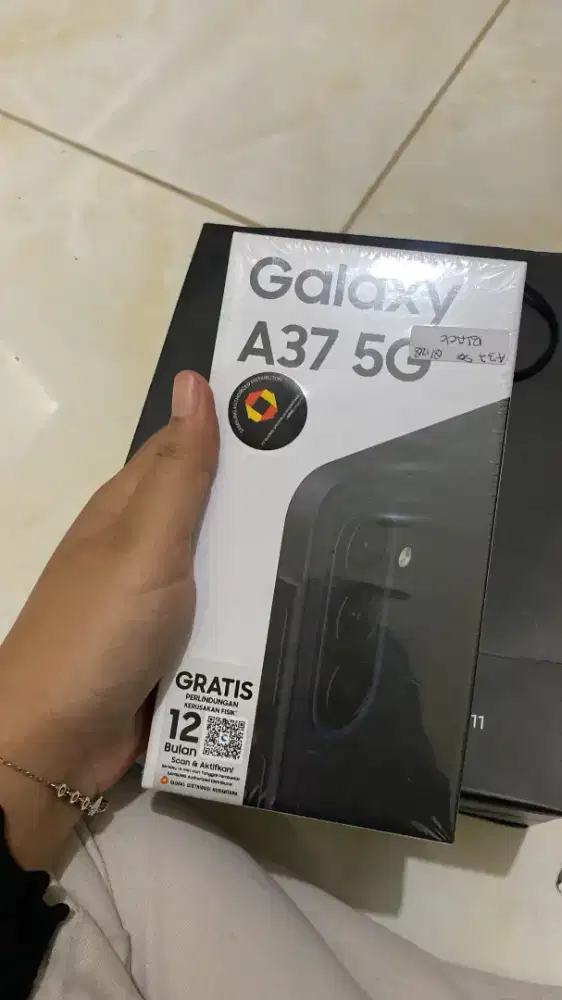 Samsung a37 8/128 segel