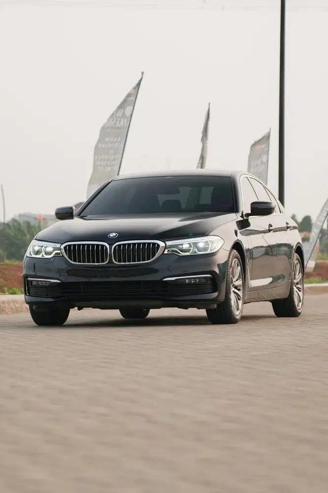 BMW 520i Luxury 2021 G30