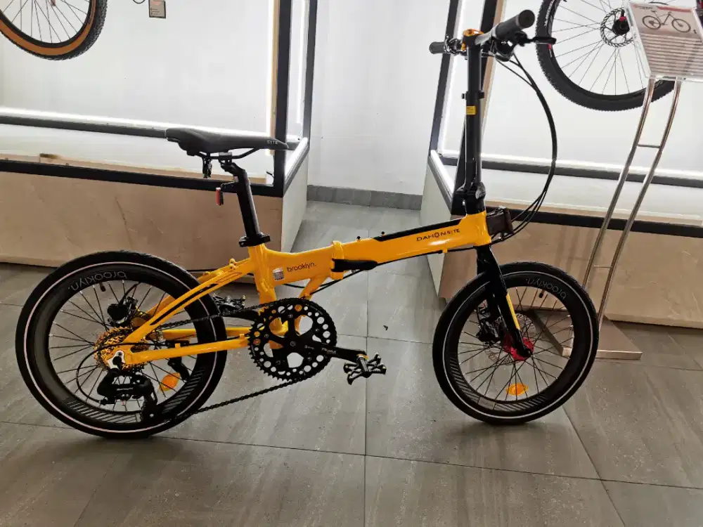 sepeda jarang pakai 99% seperti baru