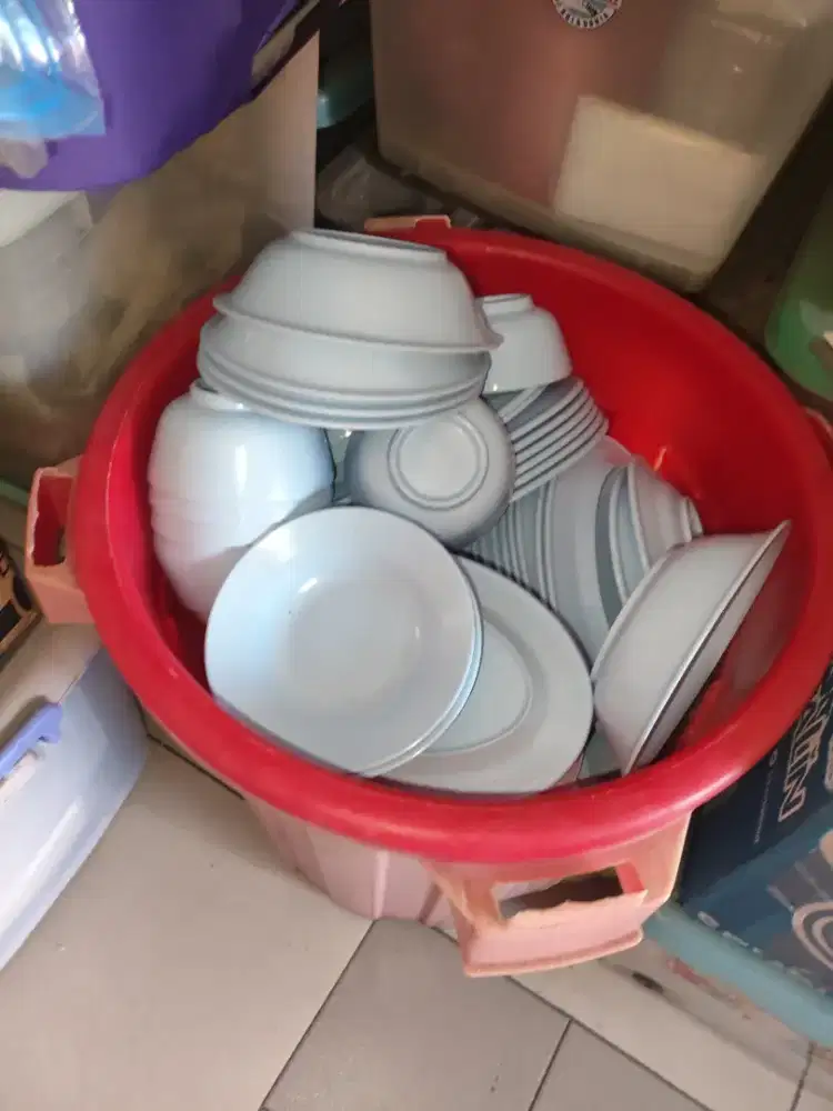 Peralatan makan, Piring, mangkok sup dll