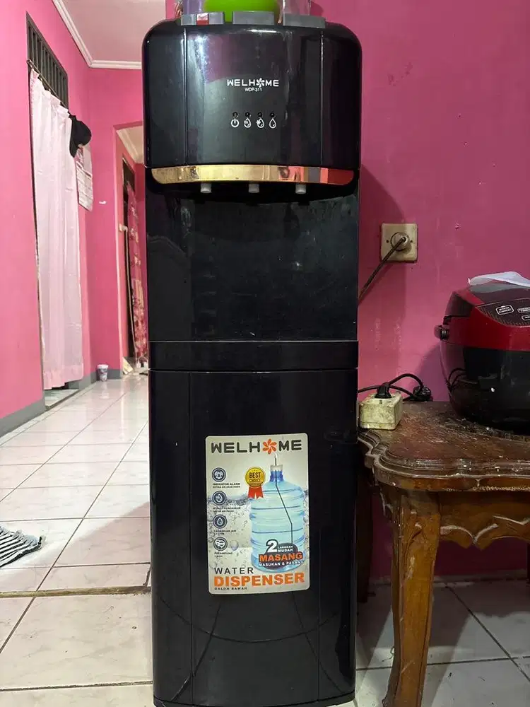 Dispenser WELHOME panas,dingin,biasa