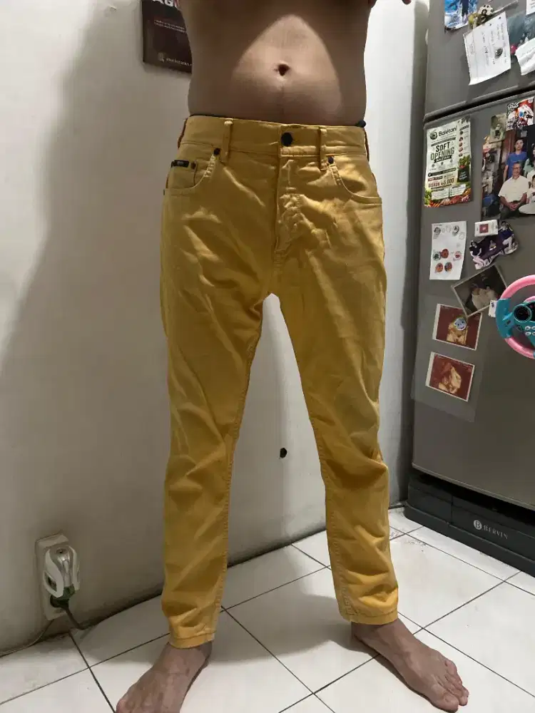 HUGO BOSS Celana Pria Original Size 30/34 Mustard / Camel