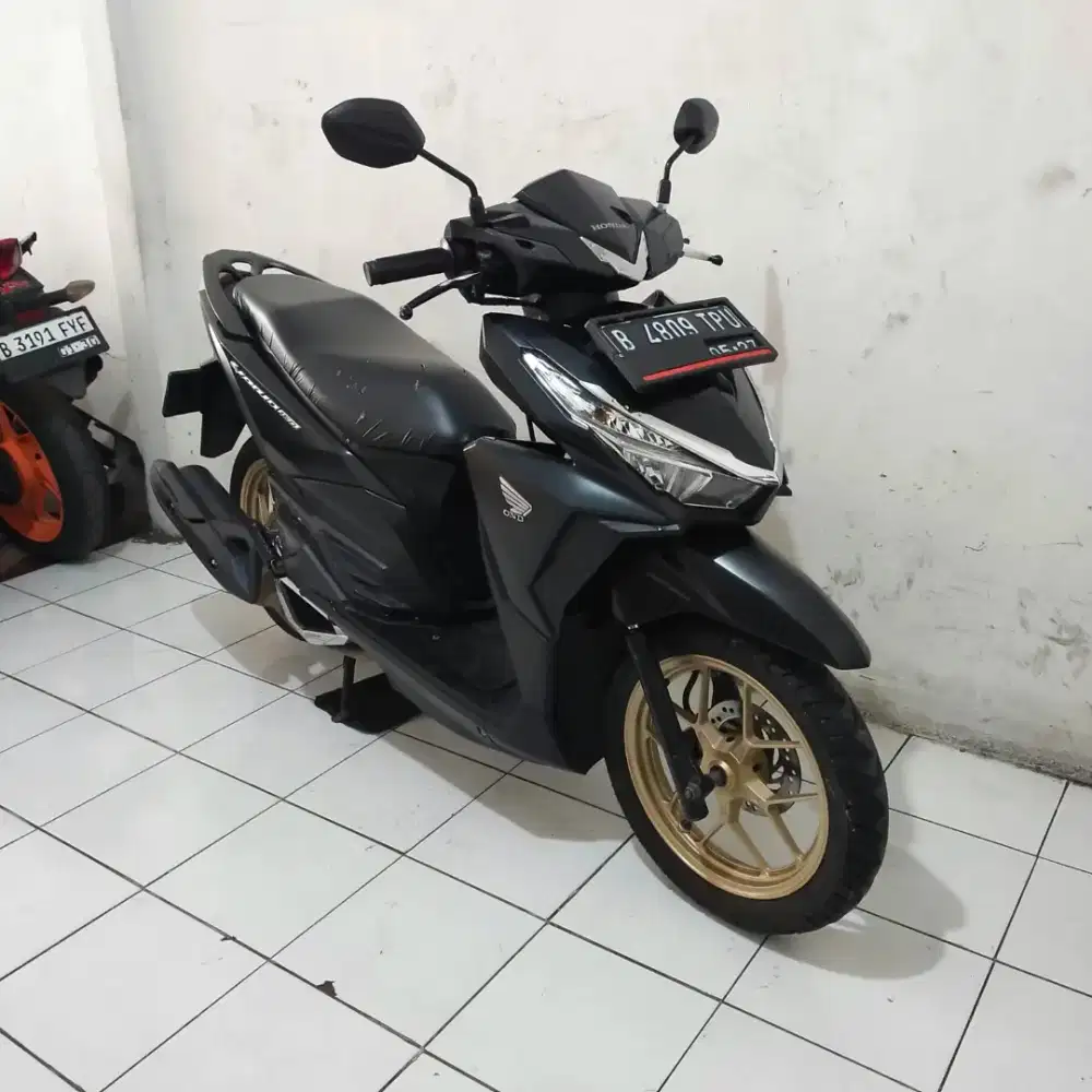 Honda Vario 150 LED OLD 2017 Mesin Cakep Bagus Lengkap