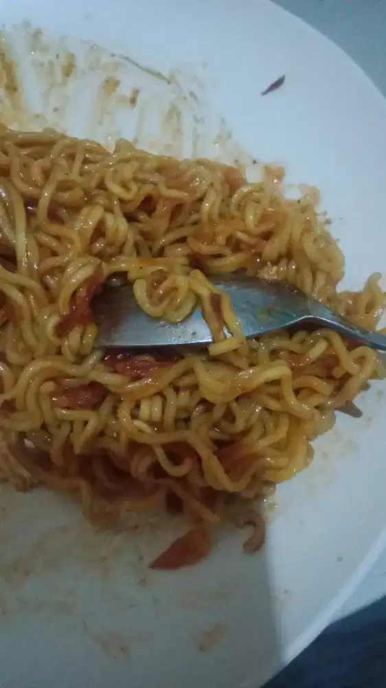 Dibutuhkan cowok yg  bisa masak