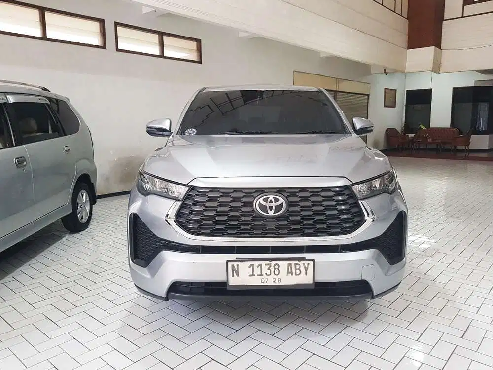 Toyota Kijang Innova Zenix Bensin 2023 Bensin
