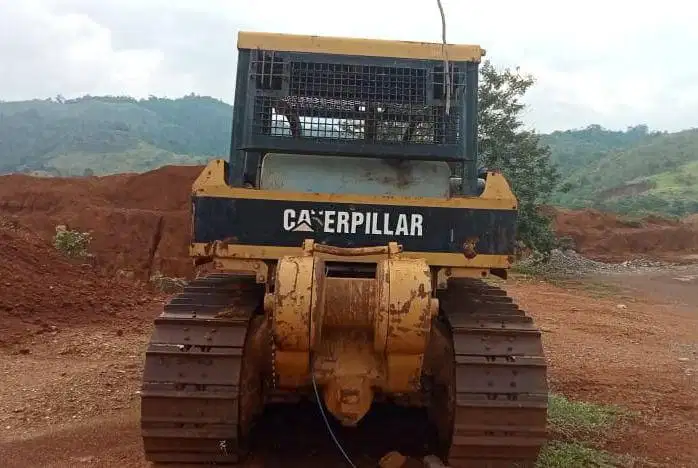 Jual Bulldozer CAT D7G Bekas  Kondisi Rusak/Perlu Perbaikan-Harga Nego