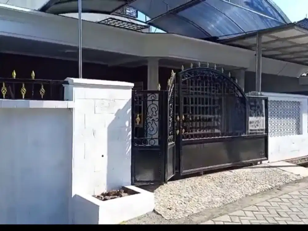 Dijual/Disewakan Rumah Deltasari Indah
